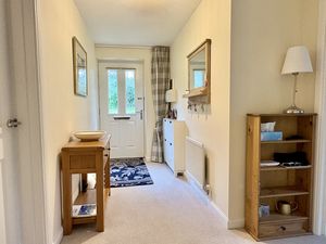 Entrance Hallway- click for photo gallery